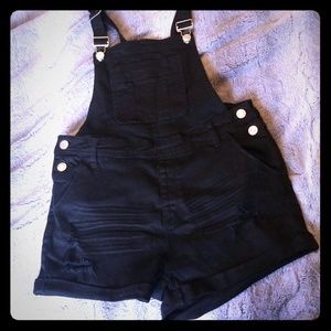 Black overall shorts size Large